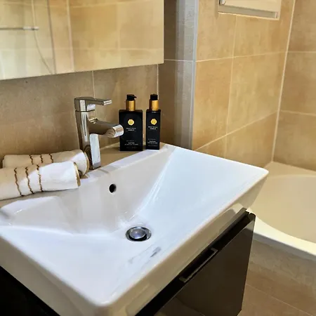 Bella-vue Gulf Of Saint Tropez 300 M Feriehus