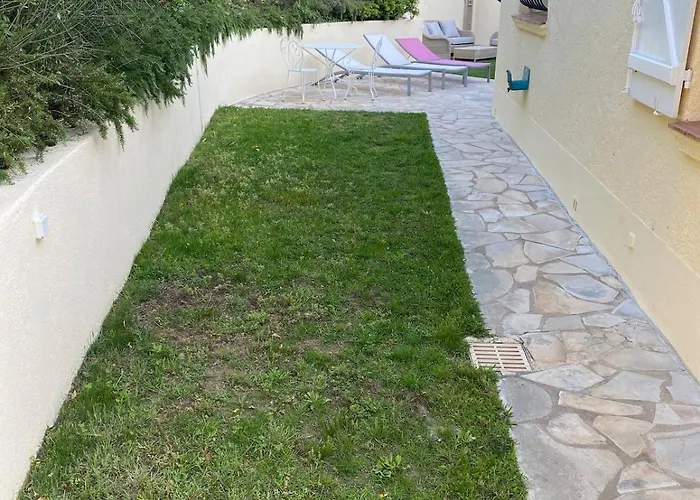 Bella-vue Gulf Of Saint Tropez 300 M