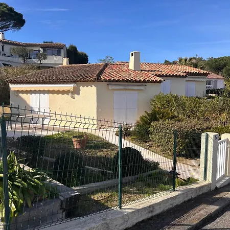 3 ,vue Golfe De Saint-tropez, A Pied, Piscine Sainte-Maxime