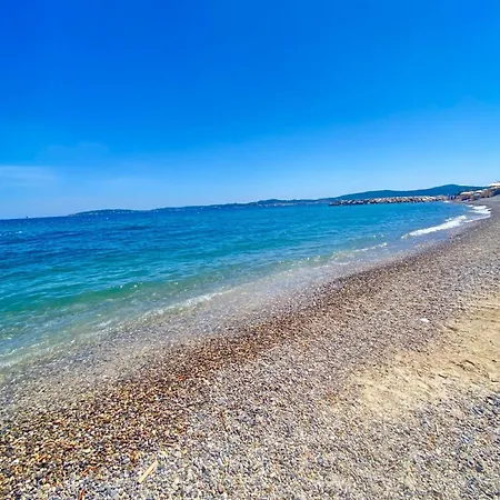 3 ,vue Golfe De Saint-tropez, à Pied, Piscine