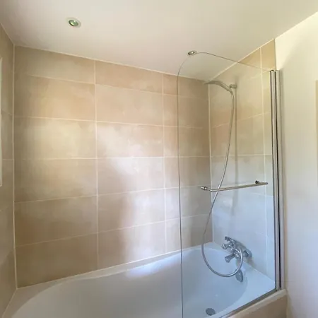 3 ,vue Golfe De Saint-tropez, à Pied, Piscine Hébergement de vacances *