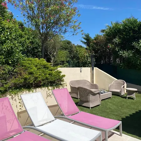 Hébergement de vacances 3 ,vue Golfe De Saint-tropez, à Pied, Piscine Sainte-Maxime