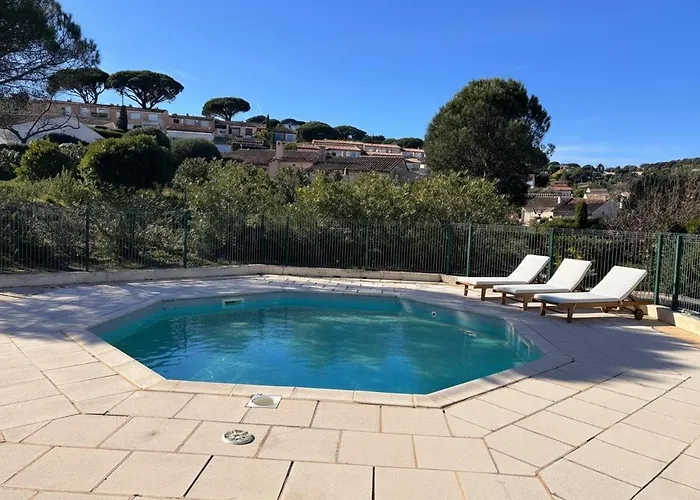 度假居 Bella-vue Gulf Of Saint Tropez 300 M *