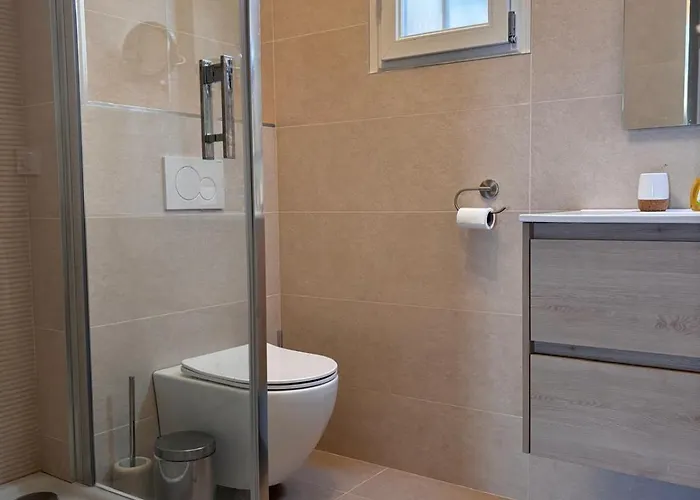 Bella-vue Gulf Of Saint Tropez 300 M *