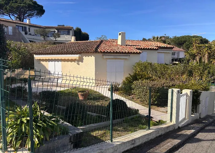 Bella-vue Gulf Of Saint Tropez 300 M 圣马克西姆