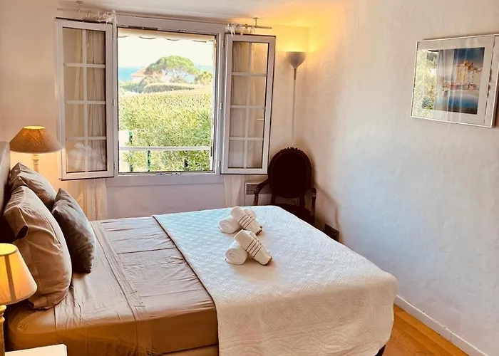 Bella-vue Gulf Of Saint Tropez 300 M 度假居 *